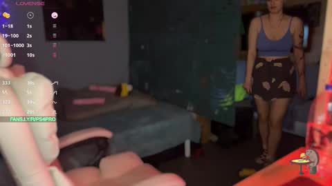 Queen of Pain online show from October 24, 7:32 pm