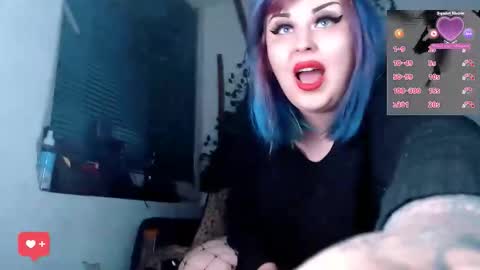 Snapshot of psychobitch69 chatting on October 19, 8:09 pm OlivePsy online show from October 19, 8:09 pm