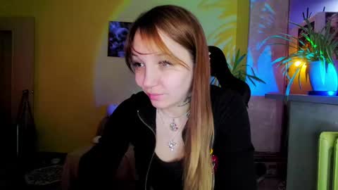 LUCY -----    online show from May 1, 9:03 am