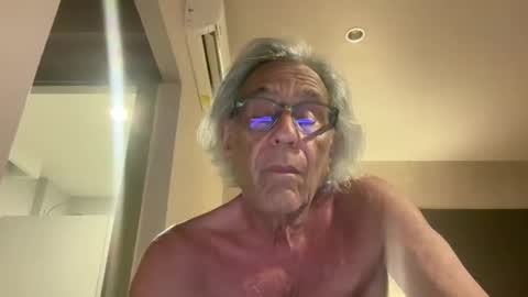 Snapshot of psymour1 chatting on January 31, 4:59 pm psymour1 online show from January 31, 4:59 pm