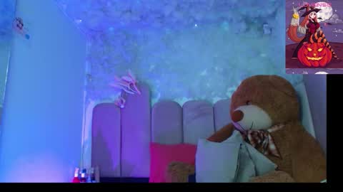 Snapshot of puca_eboony chatting on October 30, 7:47 pm pucca online show from October 30, 7:47 pm