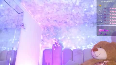 Snapshot of puca_eboony chatting on November 12, 8:08 pm pucca online show from November 12, 8:08 pm