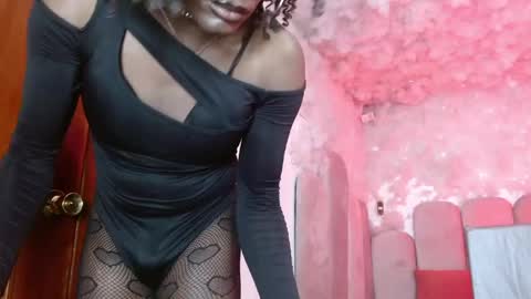 Snapshot of puca_eboony chatting on May 16, 7:56 pm pucca online show from May 16, 7:56 pm