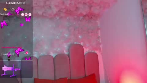 Snapshot of puca_eboony chatting on May 19, 6:03 pm pucca online show from May 19, 6:03 pm
