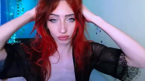 Snapshot of pufpufog chatting on June 2, 9:11 am EsteticHouse online show from June 2, 9:11 am