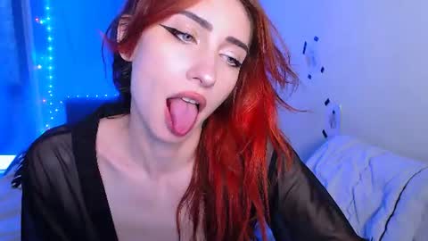 Snapshot of pufpufog chatting on June 24, 12:48 pm EsteticHouse online show from June 24, 12:48 pm