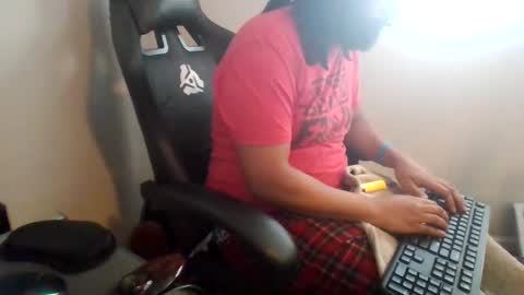 puhcwhisperer online show from December 20, 10:00 pm