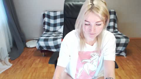 Polly online show from December 14, 7:07 am