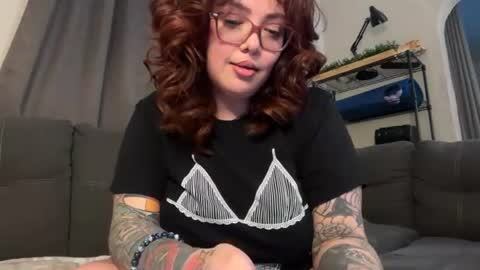 Snapshot of pumpkin_bunny chatting on June 16, 1:41 am Pumpkin bunny online show from June 16, 1:41 am