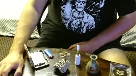 Jojo online show from November 4, 8:57 am