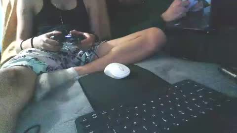 Puppah626  Phoenyx 39s Room online show from December 18, 9:14 am