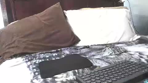 Puppah626  Phoenyx 39s Room online show from January 3, 5:28 am