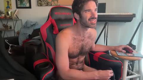 Snapshot of pupscritch chatting on August 5, 3:26 pm Pup Scritch online show from August 5, 3:26 pm
