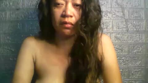Snapshot of pure_sweetasian chatting on May 13, 8:06 pm pure_sweetasian online show from May 13, 8:06 pm