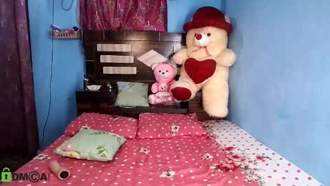 Pureannuals online show from December 3, 2:47 am