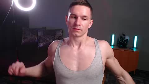 Snapshot of puremenshape chatting on April 29, 5:33 am puremenshape online show from April 29, 5:33 am