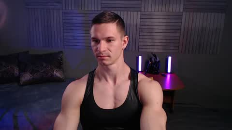 Snapshot of puremenshape chatting on May 10, 9:25 am puremenshape online show from May 10, 9:25 am