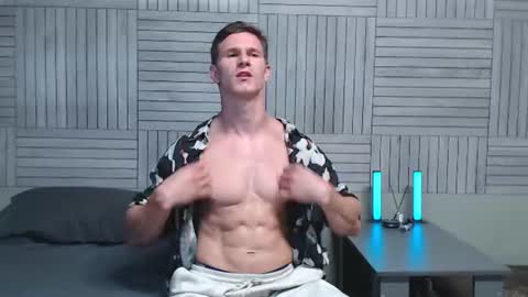 Snapshot of puremenshape chatting on June 27, 1:50 pm puremenshape online show from June 27, 1:50 pm