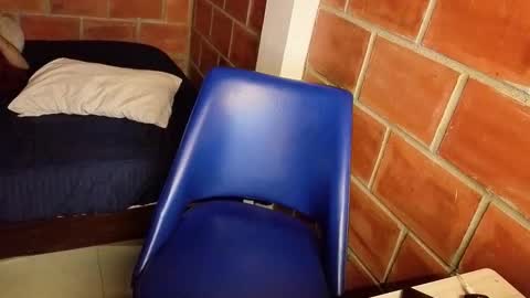 Snapshot of purepleasure25 chatting on November 27, 6:15 am purepleasure25 online show from November 27, 6:15 am