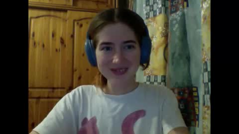 Snapshot of purple_cat55 chatting on December 31, 8:23 pm purple_cat55 online show from December 31, 8:23 pm