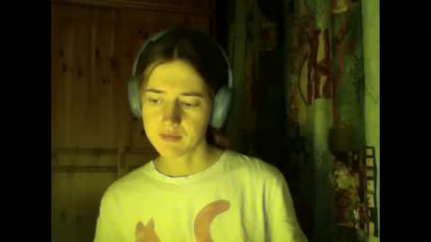 Snapshot of purple_cat55 chatting on January 10, 5:56 pm purple_cat55 online show from January 10, 5:56 pm