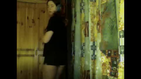 Snapshot of purple_cat55 chatting on January 22, 6:52 pm purple_cat55 online show from January 22, 6:52 pm