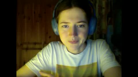 Snapshot of purple_cat55 chatting on February 5, 10:19 am purple_cat55 online show from February 5, 10:19 am