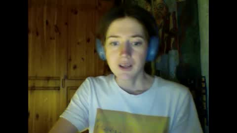 Snapshot of purple_cat55 chatting on February 5, 1:22 pm purple_cat55 online show from February 5, 1:22 pm