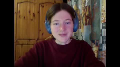 Snapshot of purple_cat55 chatting on October 18, 9:21 am purple_cat55 online show from October 18, 9:21 am