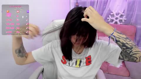 Snapshot of purple_slut_ chatting on December 28, 11:26 pm Anna online show from December 28, 11:26 pm