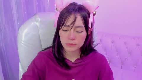 Snapshot of purple_slut_ chatting on February 13, 8:13 pm Anna online show from February 13, 8:13 pm