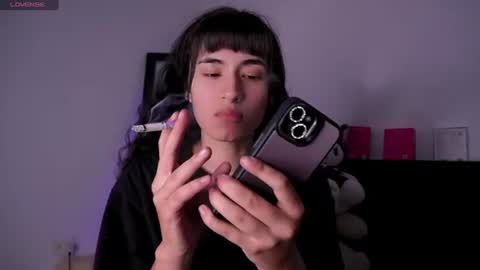 Snapshot of purplesnake_ chatting on July 24, 2:31 am Alynn online show from July 24, 2:31 am