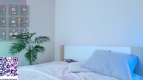 Snapshot of pusichka_ chatting on February 1, 10:15 am Diana Onlyfans online show from February 1, 10:15 am