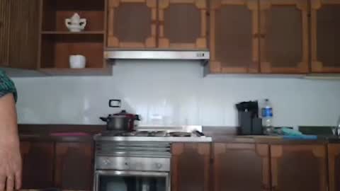 Snapshot of pussy_boom4u chatting on December 16, 9:47 am Mary online show from December 16, 9:47 am