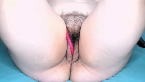 Snapshot of pussy_sladusy chatting on November 27, 9:17 pm Nina online show from November 27, 9:17 pm