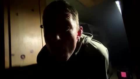Snapshot of pussybountyhunterr chatting on May 27, 7:49 am pussybountyhunterr online show from May 27, 7:49 am