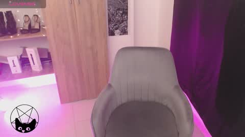 Mari online show from March 31, 6:36 am