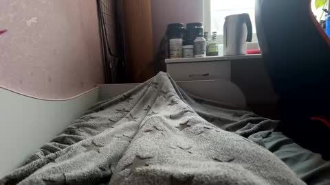 Snapshot of pussylicker1377 chatting on February 9, 10:31 am Pussylicker online show from February 9, 10:31 am