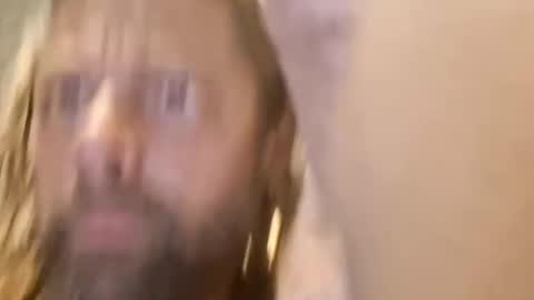 Snapshot of pussylicker517038 chatting on April 2, 11:41 am pussylicker517038 online show from April 2, 11:41 am