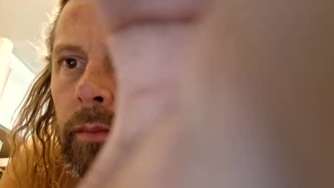 Snapshot of pussylicker517038 chatting on April 5, 10:56 am pussylicker517038 online show from April 5, 10:56 am