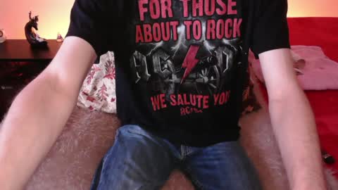 Snapshot of pussylover2182 chatting on January 8, 7:34 pm pussylover2182 online show from January 8, 7:34 pm