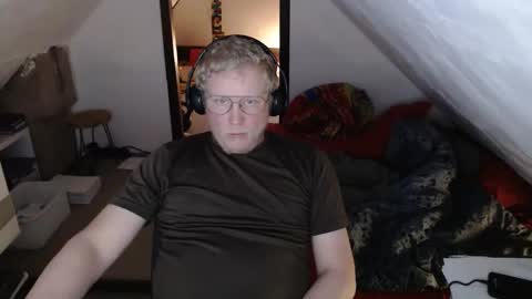 Snapshot of pussylovercb chatting on May 13, 1:08 pm pussylovercb online show from May 13, 1:08 pm