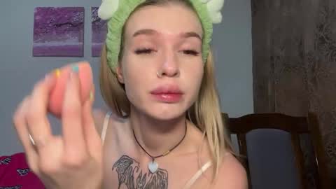 Lina online show from September 21, 4:19 pm