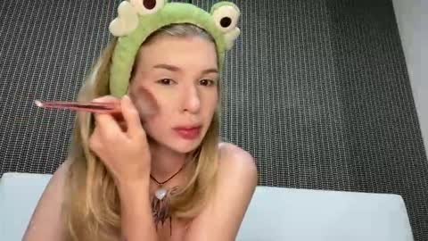 Lina online show from October 27, 11:31 pm