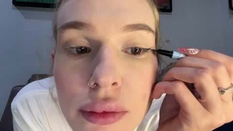 Lina online show from March 9, 7:40 pm