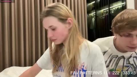 Snapshot of pussymoneywet chatting on July 30, 4:39 pm Lina online show from July 30, 4:39 pm