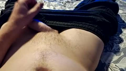 Snapshot of pussypounder420690 chatting on June 17, 1:08 am pussypounder420690 online show from June 17, 1:08 am