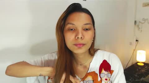 Snapshot of pussywetandwild chatting on December 1, 4:29 pm LHARA online show from December 1, 4:29 pm