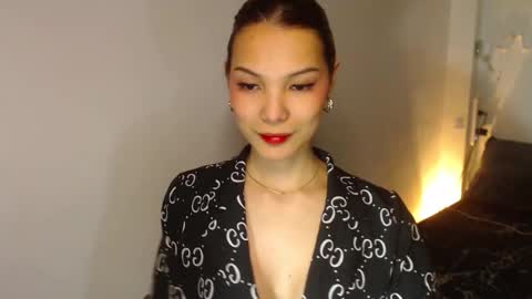 Snapshot of pussywetandwild chatting on February 2, 1:08 pm LHARA online show from February 2, 1:08 pm