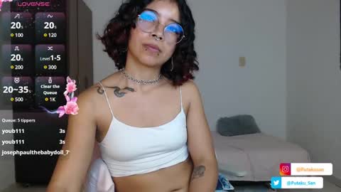 Snapshot of putakusan chatting on February 1, 4:03 am Izumi online show from February 1, 4:03 am